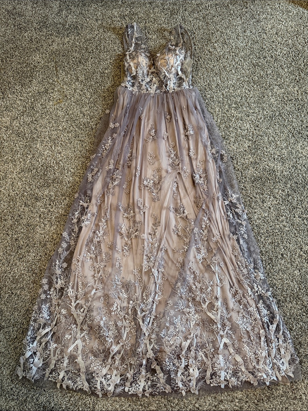 Rene' The Label Sleeveless Embroidered Beaded Tulle Dress in Lilac Size Small